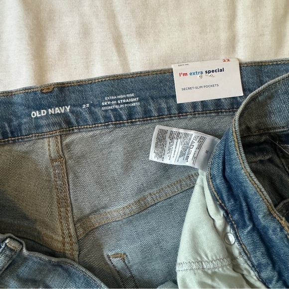 NEW Old Navy 22 Extra High Rise Ski-Hi Straight Jeans Raw Hem - Picture 8 of 8